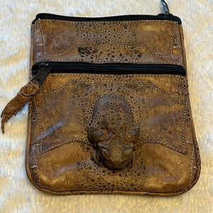 Australian bull frog purse